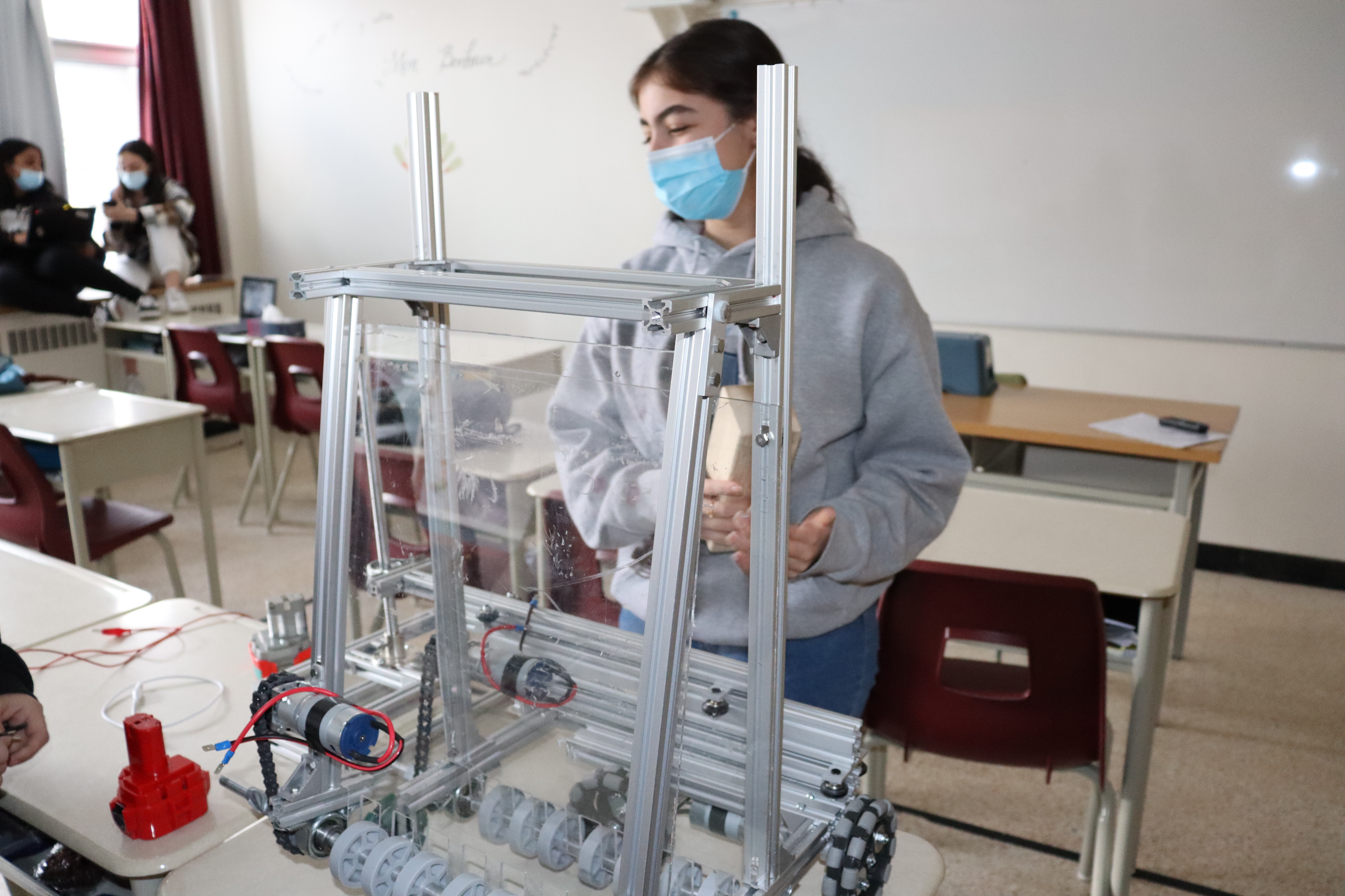 Melina et le robot